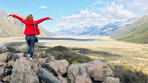 Mt Cook & Hooker Valley Hike Small Group Tour | From Queenstown