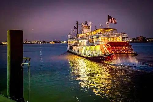 New Orleans Steamboat Natchez Jazz Dinner Cruise with Live Music
